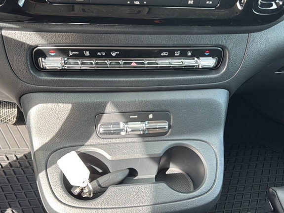 Mercedes-Benz Vito 119 13 of 15
