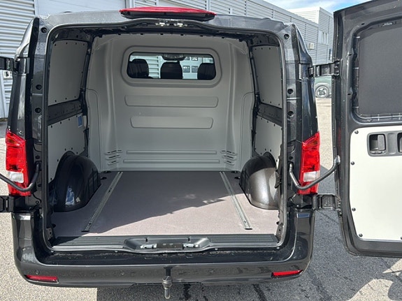 Mercedes-Benz Vito 119 14 of 15