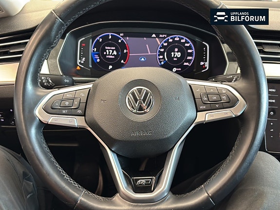 Volkswagen Passat 18 of 19
