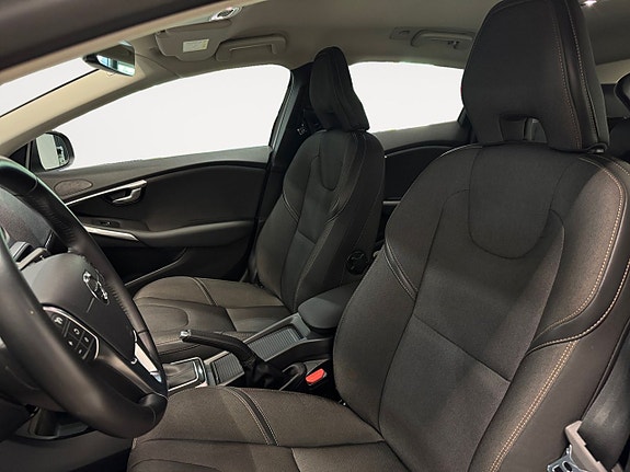 Volvo V40 Cross Country 9 of 22