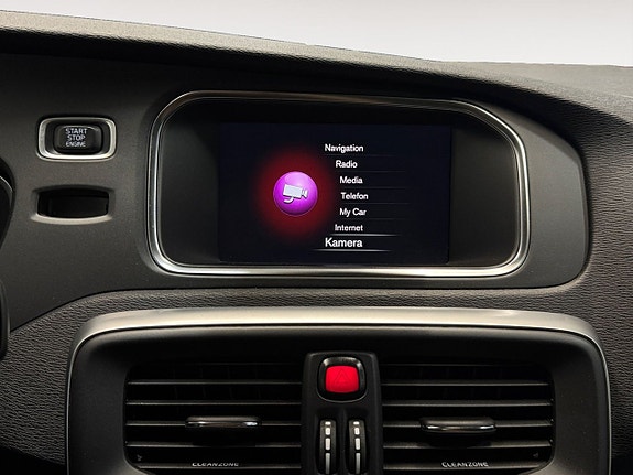 Volvo V40 Cross Country 18 of 22