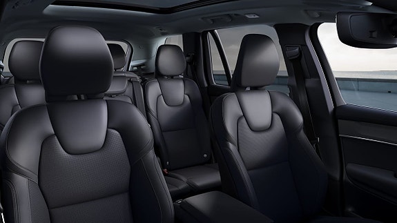 Volvo XC90 16 of 20