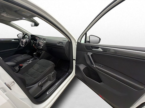 Volkswagen Tiguan 13 of 30