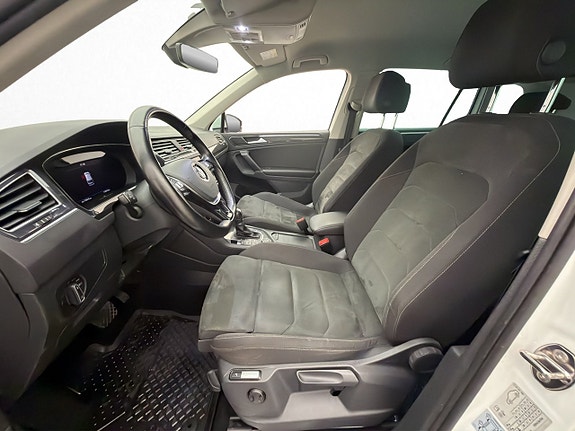 Volkswagen Tiguan 18 of 30