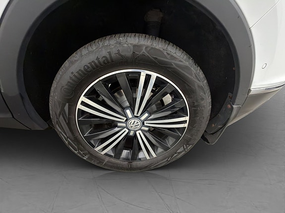Volkswagen Tiguan 28 of 30