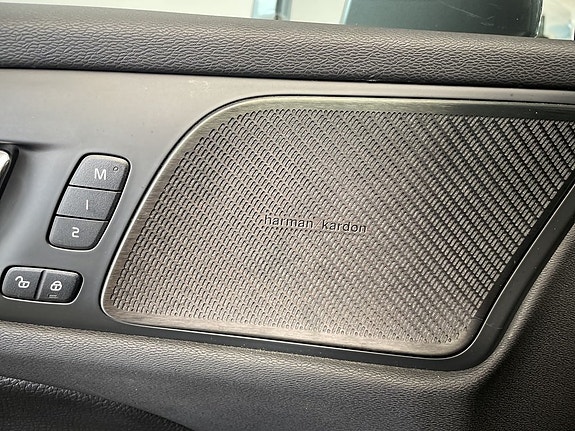 Volvo V60 16 of 22