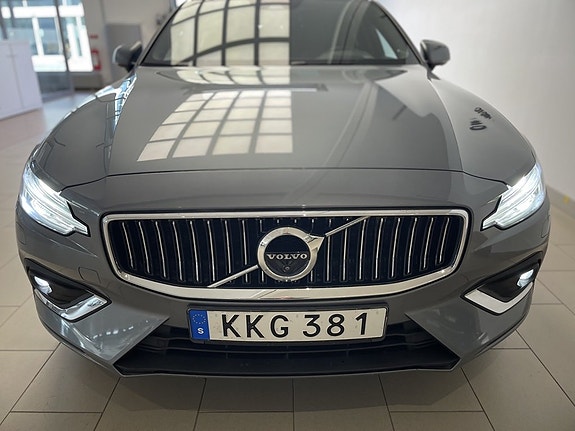 Volvo V60 3 of 22
