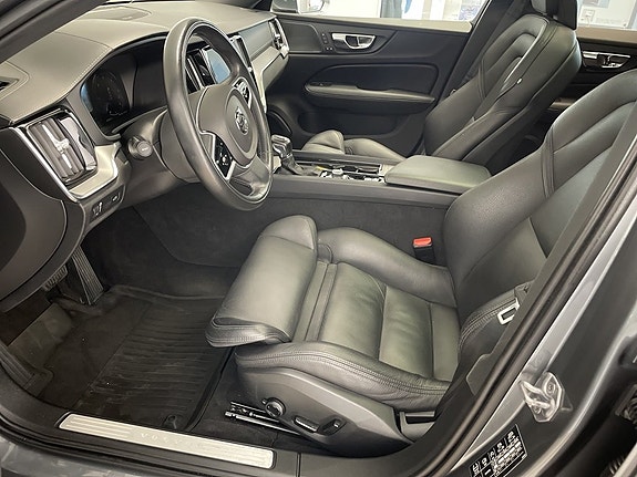 Volvo V60 12 of 22
