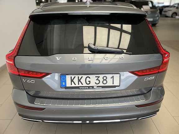 Volvo V60 6 of 22