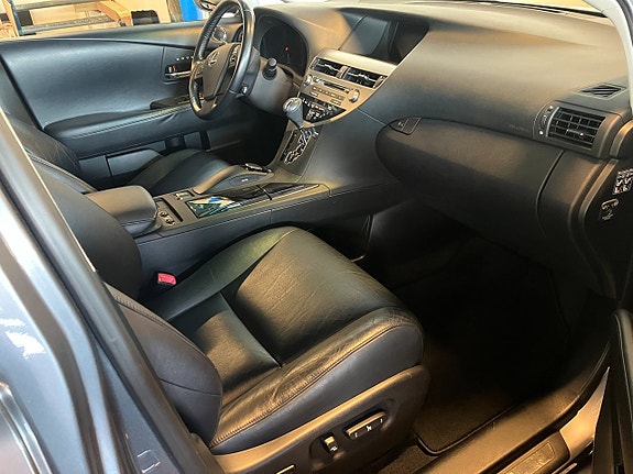 Lexus RX450h 16 of 27