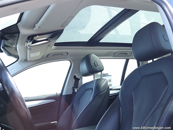 BMW 530e 5 of 27
