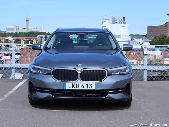 BMW 530e 27 of 27