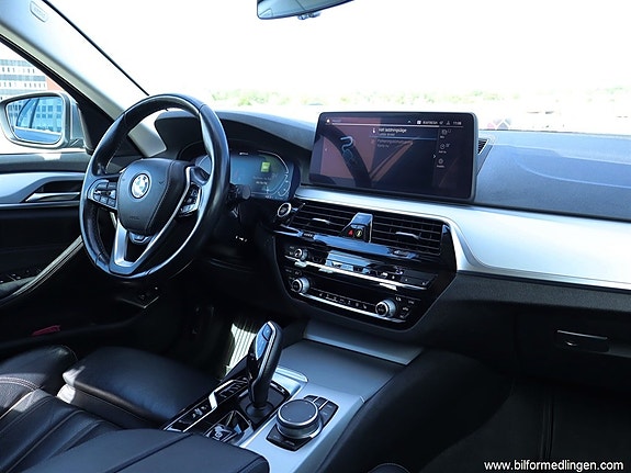 BMW 530e 8 of 27