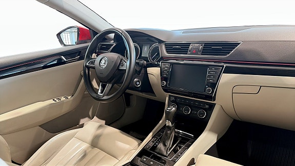 Skoda Superb 13 of 16