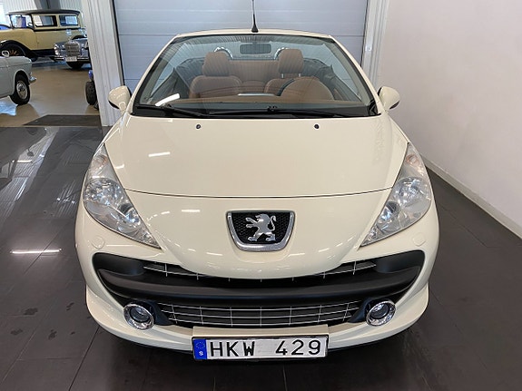 Peugeot 207 CC 2 of 21