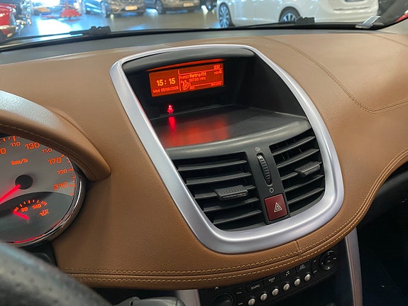 Peugeot 207 CC 18 of 21