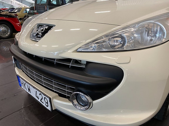 Peugeot 207 CC 20 of 21