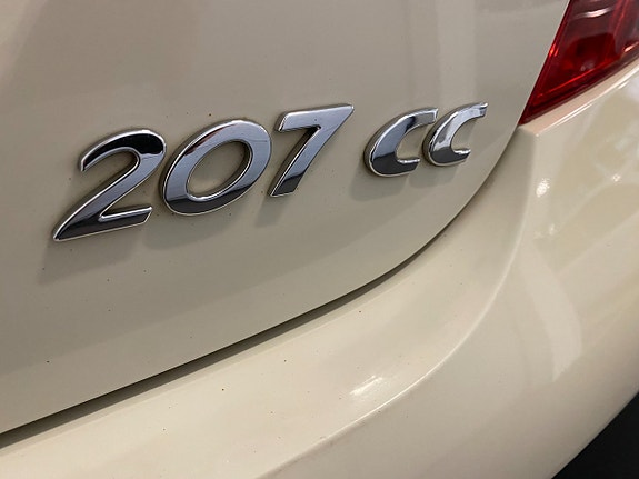 Peugeot 207 CC 15 of 21