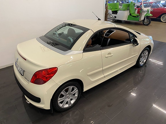 Peugeot 207 CC 8 of 21