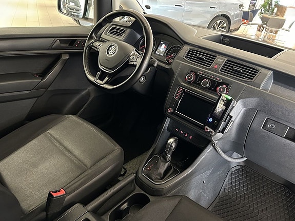 Volkswagen Caddy Maxi 12 of 21