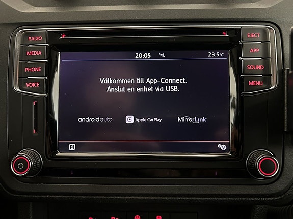 Volkswagen Caddy Maxi 16 of 21