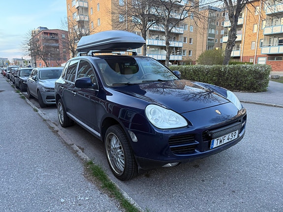 Porsche Cayenne S 5 of 10