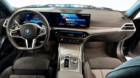 BMW 330e 4 of 9