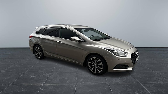 Hyundai i40 2 of 11