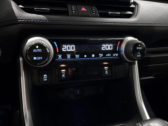 Toyota RAV4 17 of 18
