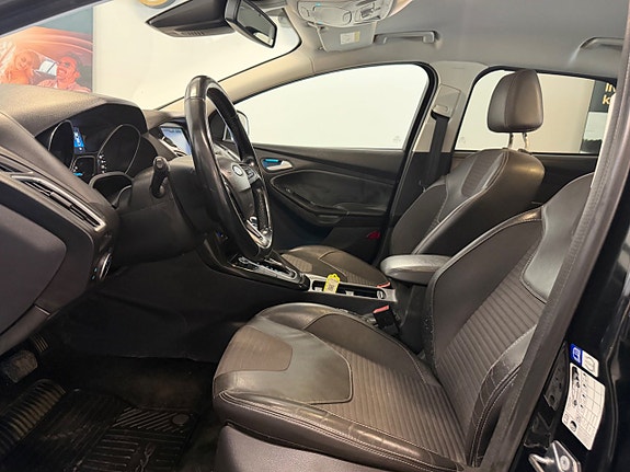 Ford Focus 11 of 30