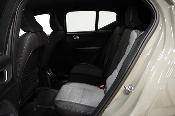 Volvo XC40 22 of 26