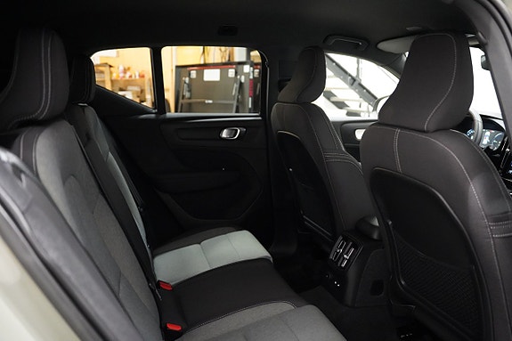 Volvo XC40 24 of 26