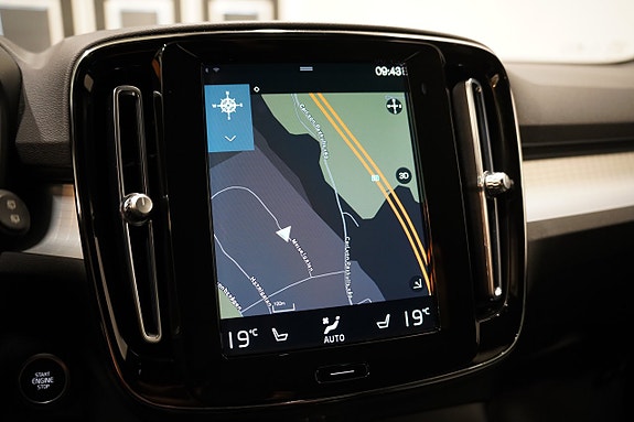 Volvo XC40 19 of 26