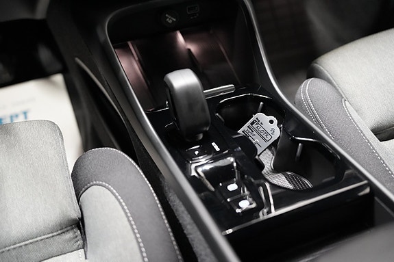 Volvo XC40 16 of 26