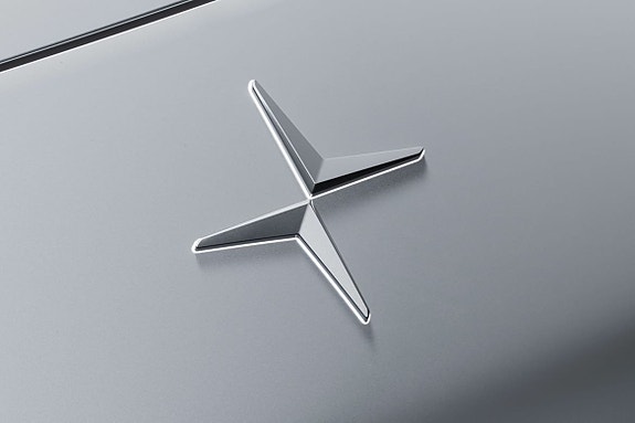 Polestar 4 10 of 16
