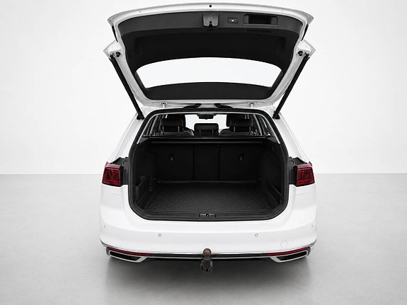 Volkswagen Passat 6 of 10