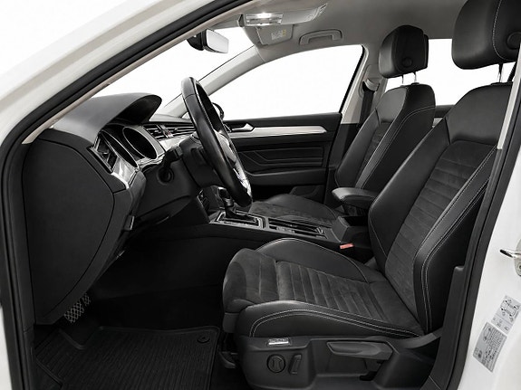 Volkswagen Passat 7 of 10