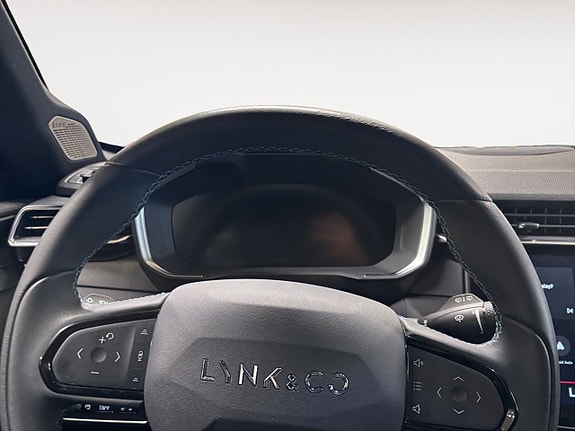 Lynk & Co 01 12 of 17