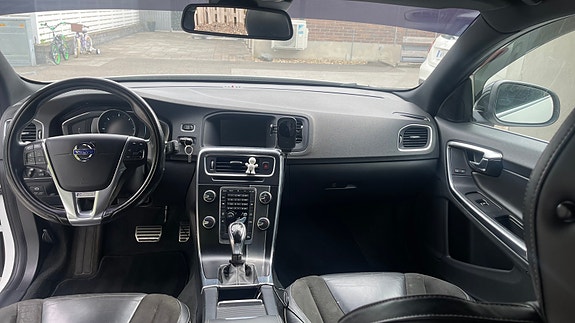 Volvo V60 9 of 10