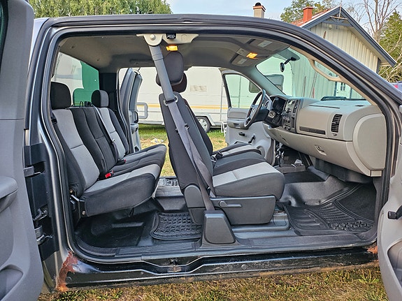 Chevrolet Silverado 1500 6 of 8