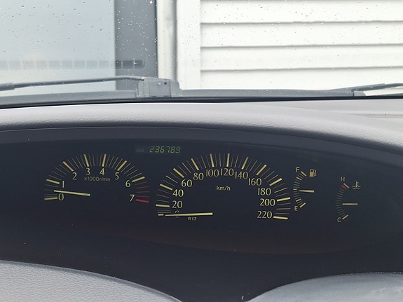 Toyota Previa 6 of 6