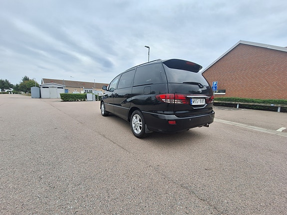 Toyota Previa 3 of 6