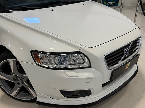 Volvo V50 4 of 19