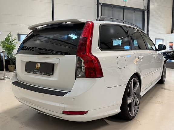Volvo V50 9 of 19