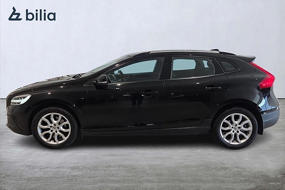 Volvo V40 Cross Country 4 of 23