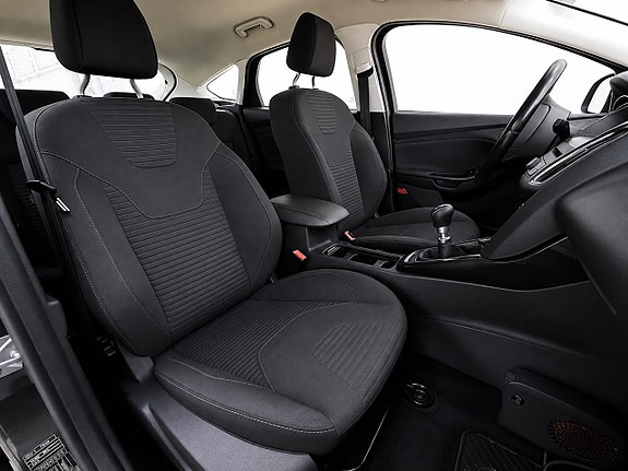 Ford Focus 12 of 27