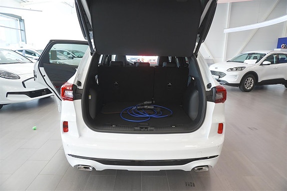 Ford Kuga 7 of 12