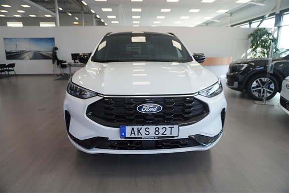 Ford Kuga 3 of 12
