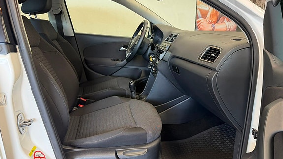 Volkswagen Polo 14 of 15
