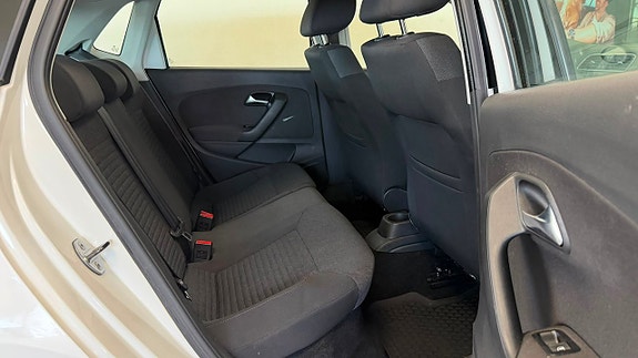 Volkswagen Polo 13 of 15